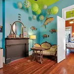 Vibrant Retreat W Balcony Near French Quarter