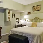 Rose Manor New Orleans