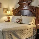 Rose Manor Bed & Breakfast
