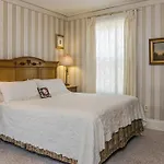 Rose Manor Bed & Breakfast