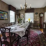 Rose Manor