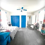 Convenient Central City Home, Near Super Dome, Less Than 1 Mile From French Quarter