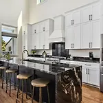 Gorgeous Grand Home With Heated Pool