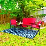 Convenient Central City Home, Near Super Dome, Less Than 1 Mile From French Quarter