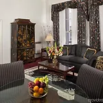 Le Richelieu In The French Quarter