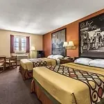 Super 8 By Wyndham Hotel New Orleans