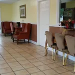 Hotel 10 Extended Stay 2*