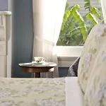 Southern Comfort Bed & Breakfast 3*