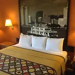 Hotel Super 8 By Wyndham 2*
