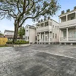 Apartment Private 3br On Carondelet By Hosteeva