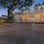 Private 3br On Carondelet By Hosteeva * New Orleans