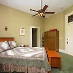 The Lookout Inn 3*