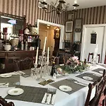 Rose Manor Bed & Breakfast 4*