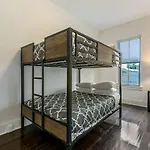 Spacious Loft-style 3br Townhouse By Hosteeva New Orleans