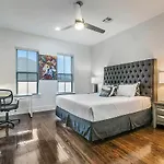 Apartment Spacious Loft-style 3br Townhouse By Hosteeva *