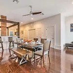 Spacious Loft-style 3br Townhouse By Hosteeva Apartment New Orleans