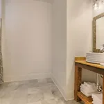 Apartment Spacious Loft-style 3br Townhouse By Hosteeva New Orleans