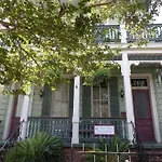 Bed & Breakfast Garden District