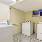 Super 8 By Wyndham 2* New Orleans