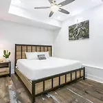 Urban Oasis 4bd House Close To Fq & Hot Spots' *