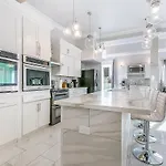 Apartment Stunning Penthouse In The Heart Of The *