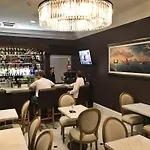 Hotel Royal Frenchmen And Bar 4*