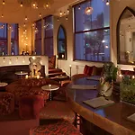 International House 4* New Orleans