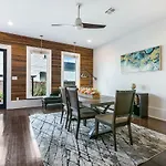 Spacious Loft-Style 3Br Townhouse By Hosteeva