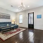 Spacious Loft-Style 3Br Townhouse By Hosteeva