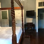 Oakview 4*