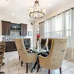 Aparthotel Modern, Spacious With Luxury Amenities New Orleans