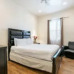Aparthotel Modern, Spacious With Luxury Amenities 3*