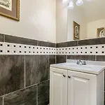 Modern, Spacious With Luxury Amenities Aparthotel 3*