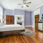 Apartment Comfortable Rooms Near All Nola Hot Spots New Orleans