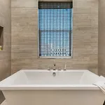 Luxury 3-story W Pool & Parking Garage Holiday home New Orleans