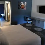 Hotel 10 Extended Stay Motel 2*