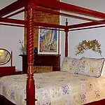 Garden District Bed & Breakfast