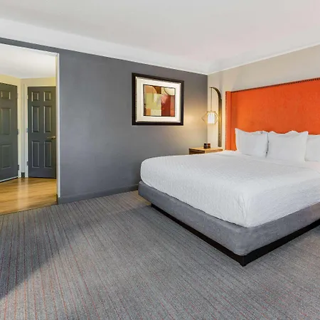 La Quinta & By Wyndham Downtown 3* New Orleans
