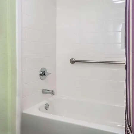 La Quinta & By Wyndham Downtown 3*