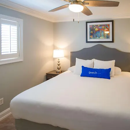 Hotel Frenchmen Orleans At 519, Ascend Collection 3*