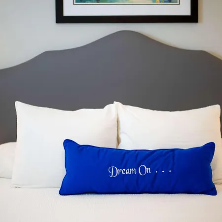Frenchmen Orleans At 519, Ascend Collection 3* New Orleans