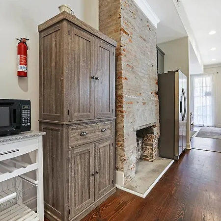 Stunning Greek Revival In Lower Garden District