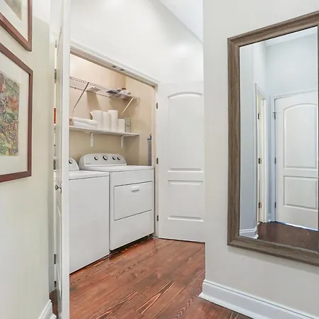Holiday home Stunning Greek Revival In Lower Garden District New Orleans