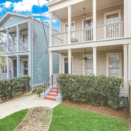 Stunning Greek Revival In Lower Garden District New Orleans