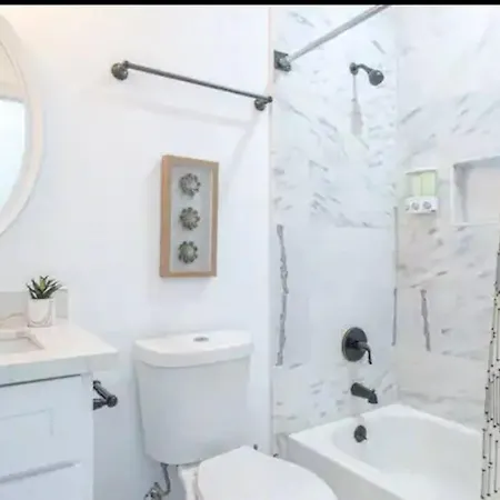 Vibrant Nola Modern Loft 3bd 2ba Holiday home New Orleans