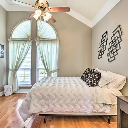 Holiday home 12 Mi To French Quarter! *
