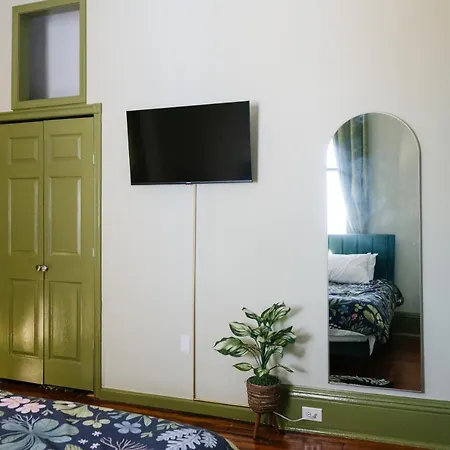 Art Inspired Mid-city 3 Bedroom - 1 Mile Away From French Quarter * New Orleans