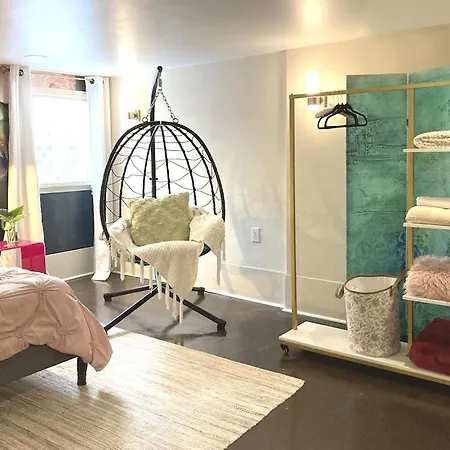 Apartment The Chic Flamingo