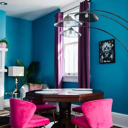 Art Inspired Mid-city 3 Bedroom - 1 Mile Away From French Quarter Apartment