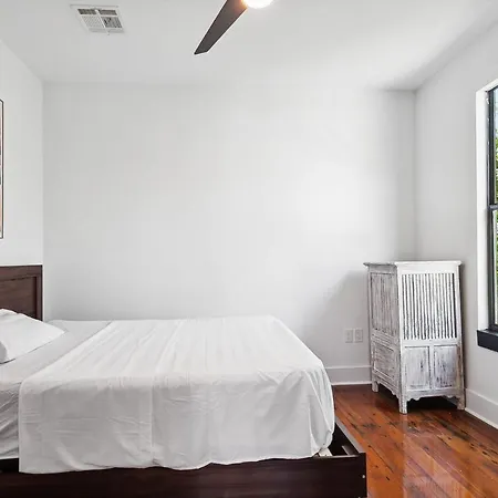 Josephine Modern Holiday home New Orleans